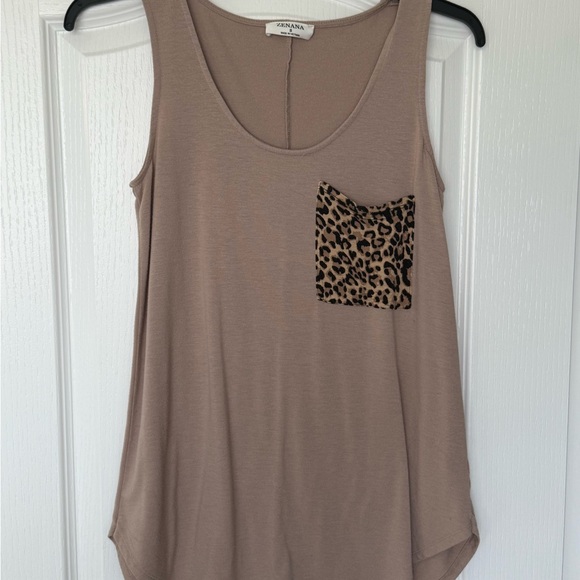 Zenana Outfitters Beige Tank Top with Animal Print Pocket - Picture 1 of 5